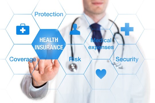 या 5 कारणांमुळेही नाकारला जाऊ शकतो तुमचा Health Insurance Claim, अशी घ्या काळजी