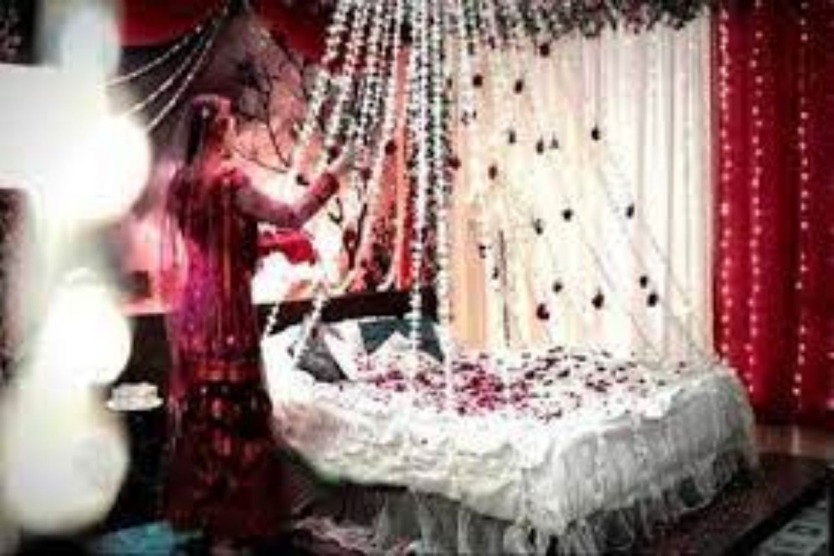 हनिमूनच्या रात्री पतीने पत्नीला सांगितलं, 'मला स्त्री व्हायचंय!'; त्यानंतर जे काही झालं त्याची कल्पनाही करू शकत नाही