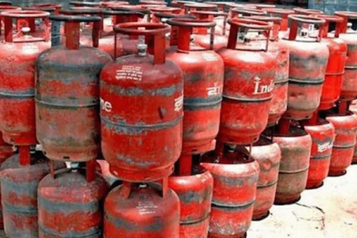 अशाप्रकारे तुम्ही तुमच्या सिलेंडरमध्ये किती गॅस शिल्लक आहे हे तपासू शकता.