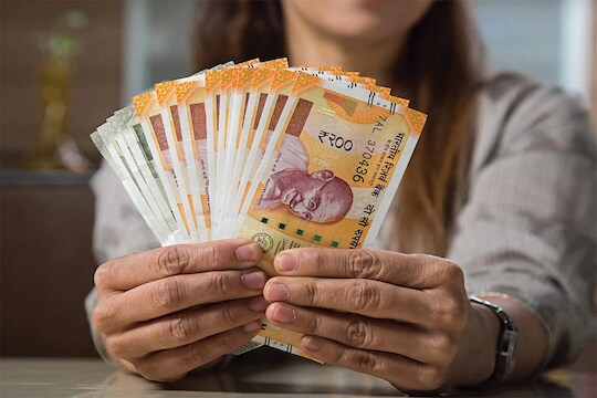1 लाखाचे 8 लाख! ही गुंतवणूक करणारे झाले मालामाल, तुम्ही हा शेअर खरेदी केलाय का?