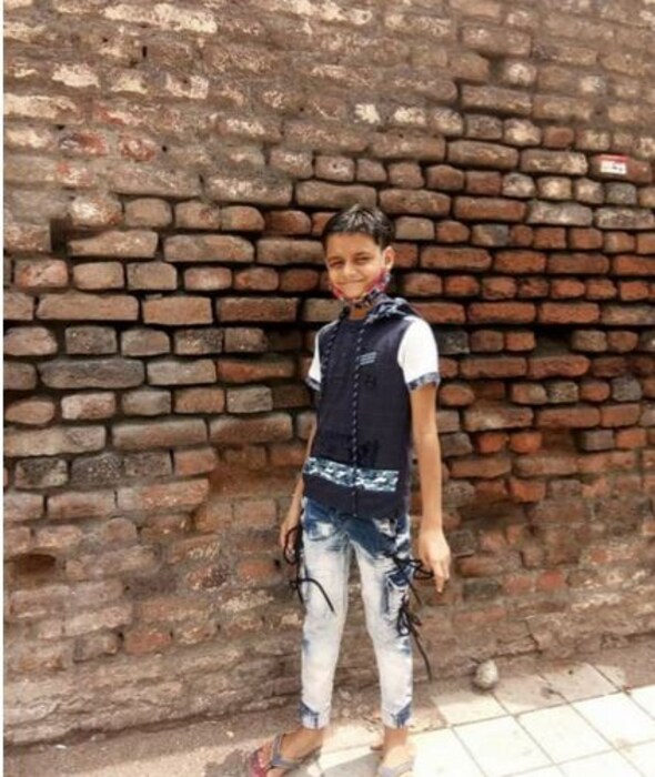 अशोकने आपल्या लहान मुलाचीही यात हत्या केली आहे. 