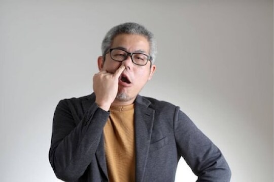 नाकात बोट घातलं की अकाऊंट होणार ब्लॉक! चीनने बनवला अजब नियम