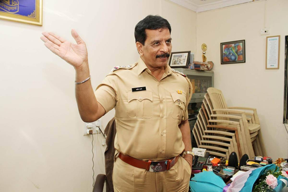 एन्काऊंटर स्पेशालिस्ट प्रदीप शर्माविरोधात NIAचे कोर्टात अनेक गंभीर आरोप