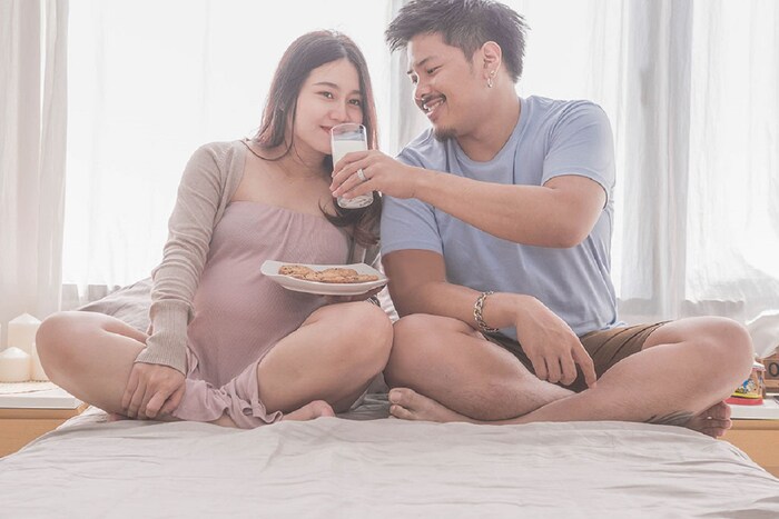 मानोसोपचार तज्ज्ञांच्यामते महिलांच्या प्रजनन क्षमतेबद्दल पुरुषांच्या मनामध्ये ईर्ष्या निर्माण होते. येणाऱ्या बाळाबद्दल जास्त विचार चिंता,गर्भधारणेच्या काळात पत्नीबरोबर मतभेद यामुळे पुरुषांच्या मनावर परिणाम होतो.