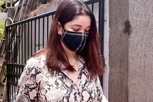 सचिन तेंडुलकरच्या लेकीचा स्टायलिश अंदाज; PHOTOS पाहून चाहतेही दंग