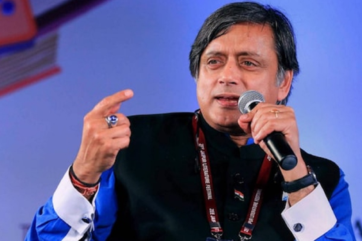 'माझ्याही बाबतीत असंच घडलं...', केंद्रीय मंत्र्यांचं Twitter ब्लॉक झाल्यानंतर शशी थरूर यांची प्रतिक्रिया