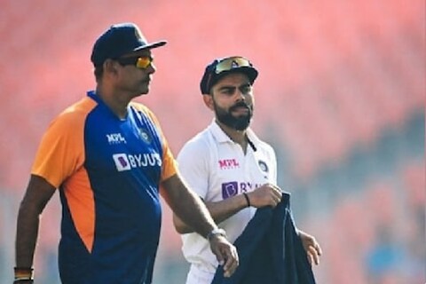 रवी शास्त्री (Ravi Shastri) यांच्या मार्गदर्शनाखाली टीम इंडियाला आजवर एकदाही आयसीसी (ICC) स्पर्धेचं विजेतेपद पटकावता आलेलं नाही. न्यूझीलंड विरुद्ध झालेल्या पराभवानंतर त्यांनी पहिली प्रतिक्रिया दिली आहे. 