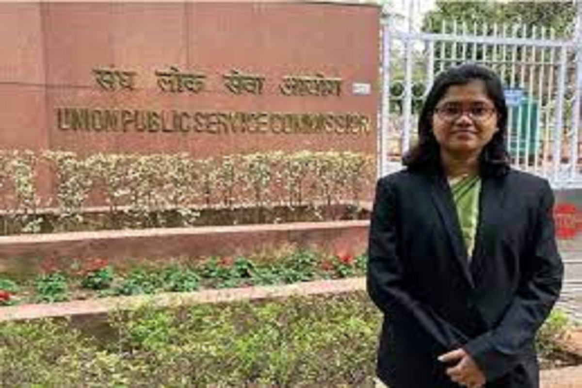 सिमी यांनी नोट्स काढण्यावर भर द्यायला सांगितलं आहे.