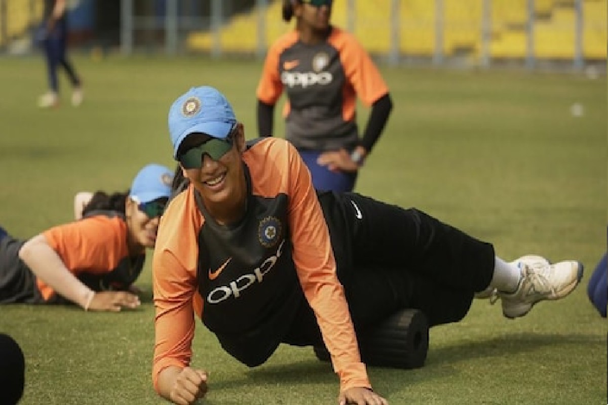 IND W vs ENG W : स्मृती मंधानाच्या 2 मोठ्या चुका, टीम इंडियाला किंंमत मोजावी लागणार