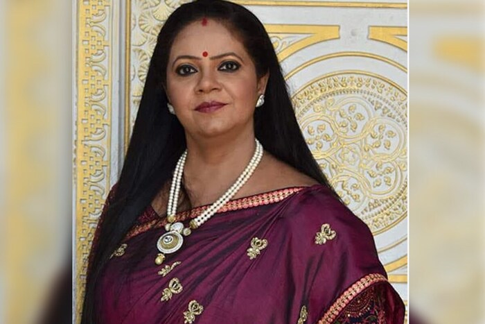 'साथ निभाना साथिया' मालिकेतील कोकिलाबेन म्हणून प्रसिद्ध असणाऱ्या अभिनेत्री रूपल पटेलबद्दल एक महत्वाची बाब समोर आली आहे. त्या रुग्णालयात दाखल झाल्याचं समजलं आहे. टेली चक्करच्या रिपोर्टनुसार त्यांना कोणतीही गंभीर समस्या नाहीय.