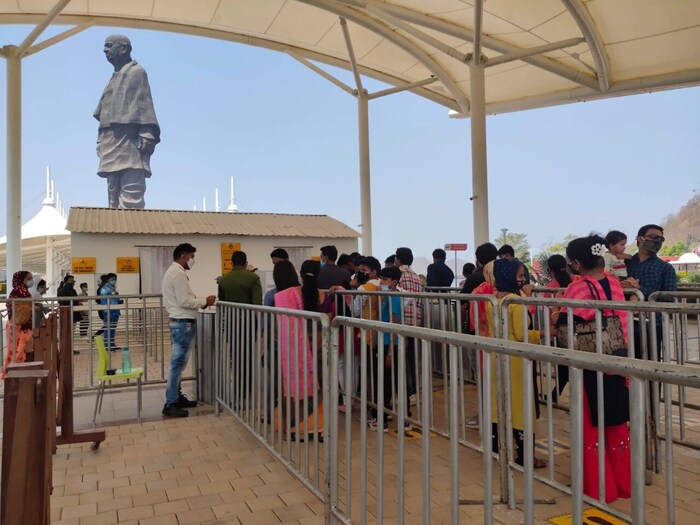  वीकएंडला 'स्टॅच्यू ऑफ युनिटी' पाहण्यासाठी पर्यटकांनी अशी गर्दी केली होती.