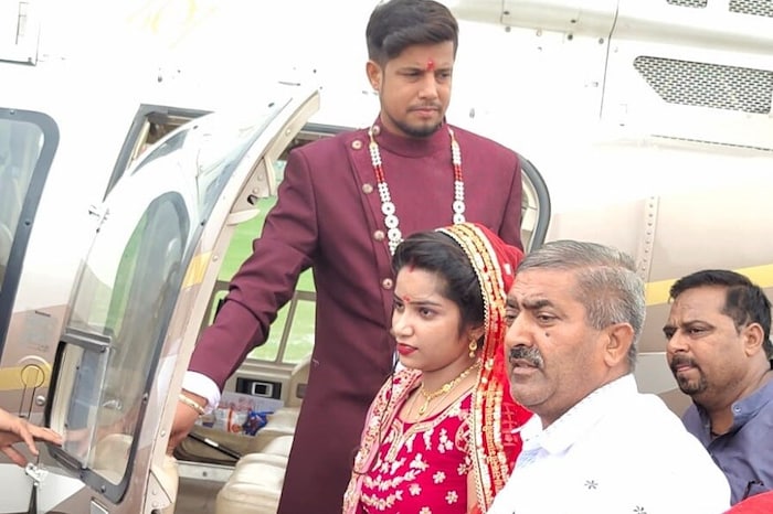  मुनीश सैनी पानीपतचा रहिवासी आहे. मुनशीने जींदच्या नरवाना येथील रहिवासी मोनिकाशी लग्न केलं आणि तिला आपल्या घरी म्हणजे पानिपतला हेलिकॉप्टरमधून आणलं.