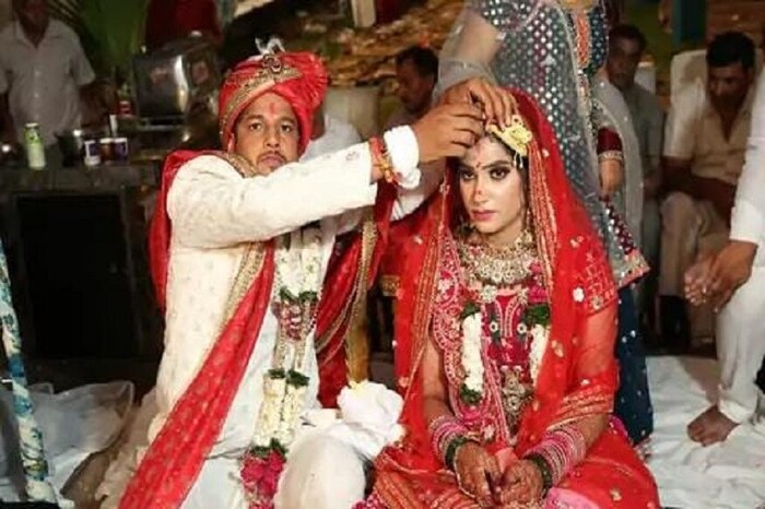 आणखी एक विशेष गोष्ट म्हणजे, मुनीशने या लग्नासाठी हुंडाही नाही घेतला. मुनीश सैनी यांचे वडील माजी नगरसेवक रामकुमार सैनी आहेत. त्यांना तीन मुलं व एक मुलगी आहे. पहिल्या दोन मुलांच्या लग्नातही त्यांनी हुंडा घेतला नाही किंवा आपल्या मुलीच्या लग्नातही हुंडा दिला नाही, असं ते आवर्जून सांगतात.
