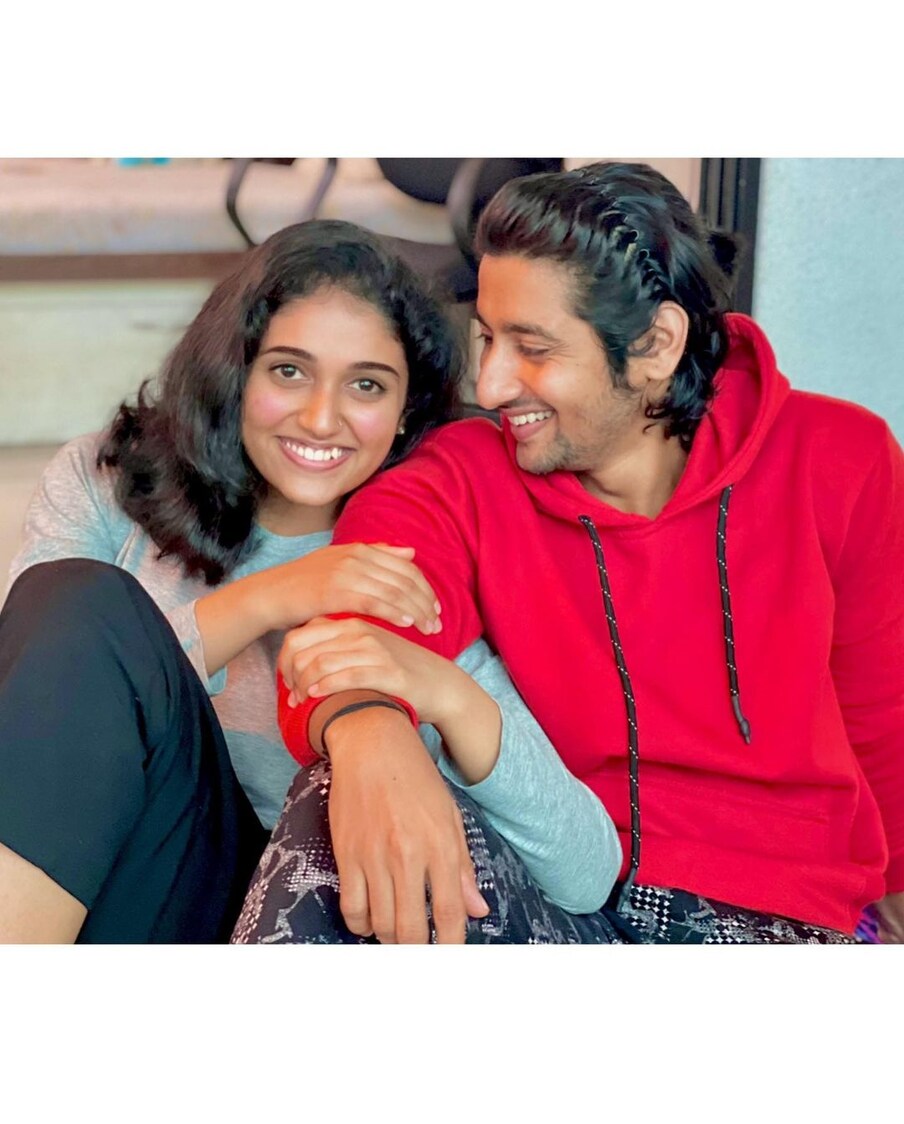 नुकताच आकाश आणि रिंकूने सोशल मीडियावर आपले काही खास फोटो शेयर केले आहेत. 