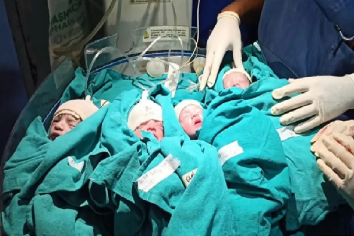 महिलेनं दिला एकदम 4 बाळांना जन्म, सोशल मीडियावर रंगली नव्या लोकसंख्या विधेयकाची चर्चा