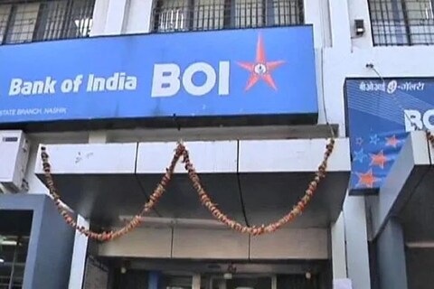 देशातील एक महत्त्वाची बँक असणाऱ्या बँक ऑफ इंडिया (Bank of India) मध्ये तुमचं खातं असेल तर ही तुमच्यासाठी (BOI Customers) अत्यंत महत्त्वाची बातमी आहे. बँकेने त्यांच्या ग्राहकांसाठी अत्यंत आवश्यक असा अलर्ट जारी केला आहे. 