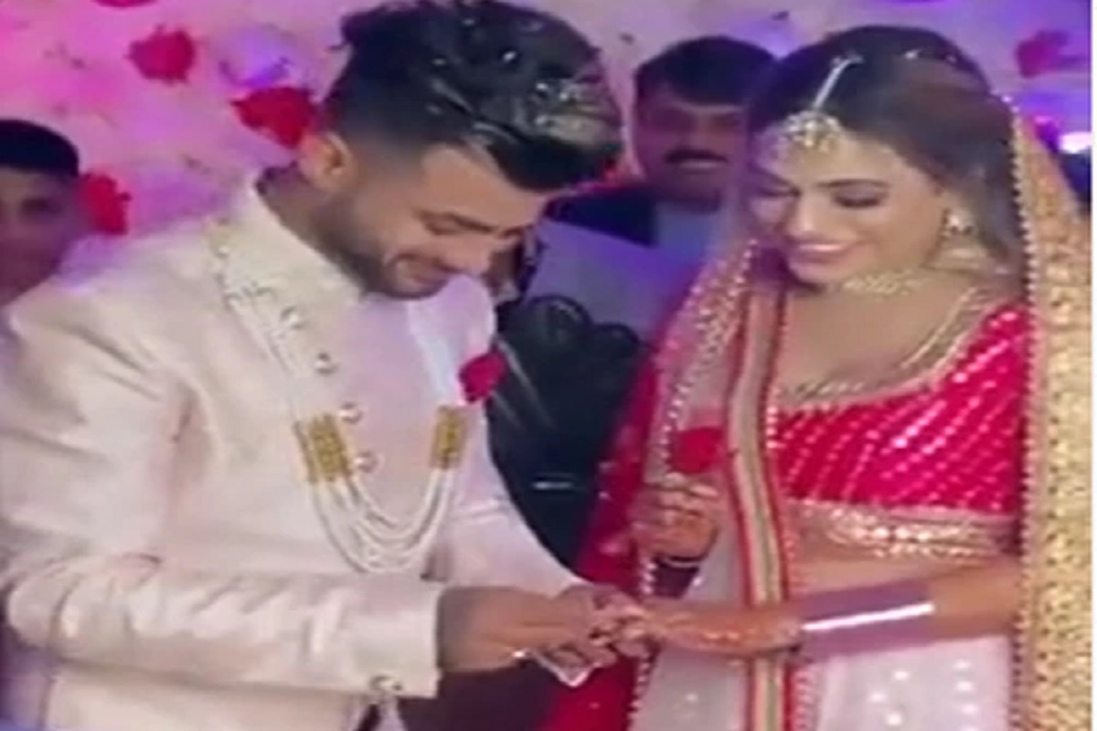 नवरीचा हात हातात धरताच थरथर कापू लागला; लग्नाआधीच नवरदेवाची काय झाली अवस्था पाहा VIDEO