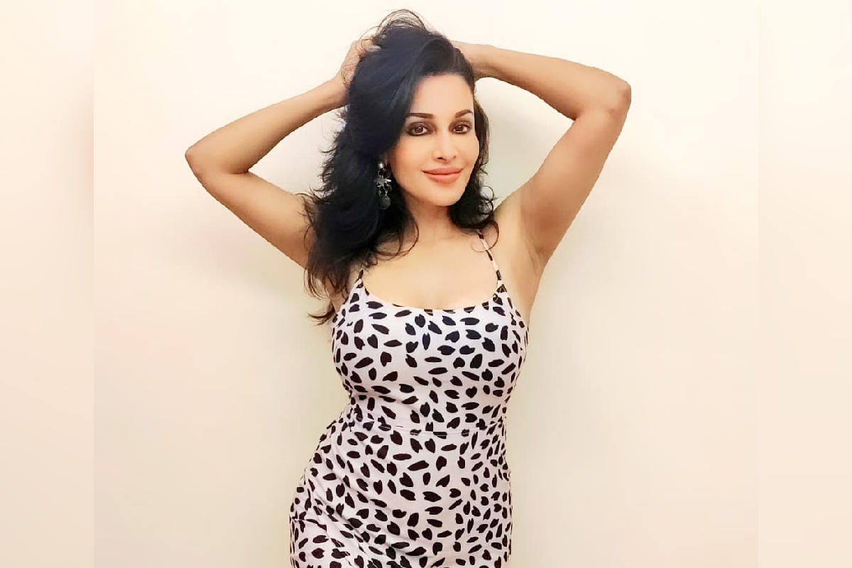 ‘मला पॉर्नोग्राफी प्रकरणात खेचू नका’; गंदी बात फेम अभिनेत्रीची ट्रोलर्सला विनंती