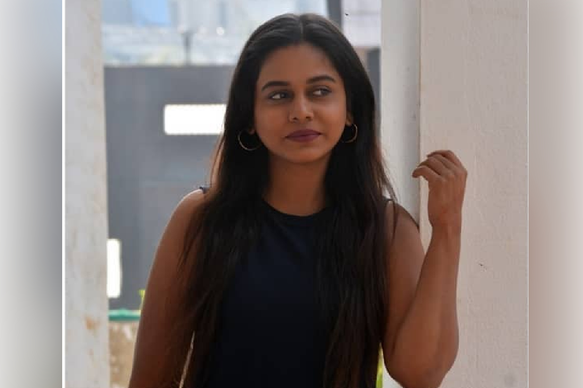 ‘ब्रा घालायची की नाही त्या बाईला ठरवू द्या’; हेमांगी कवीनं ट्रोलर्सची बोलती केली बंद