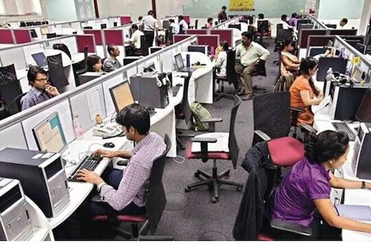 मोठी बातमी! IT सेक्टरमध्ये Work From Home संपणार? 'ही' कंपनी कर्मचाऱ्यांना ऑफिसमध्ये बोलवण्याच्या तयारीत