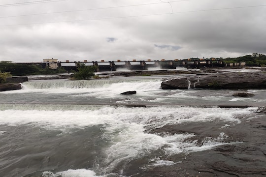 पुणे शहराला पाणीपुरवठा करणारं पानशेत धरण 95 टक्के भरलं, खडकवासला धरण आधीच ओव्हरफ्लो