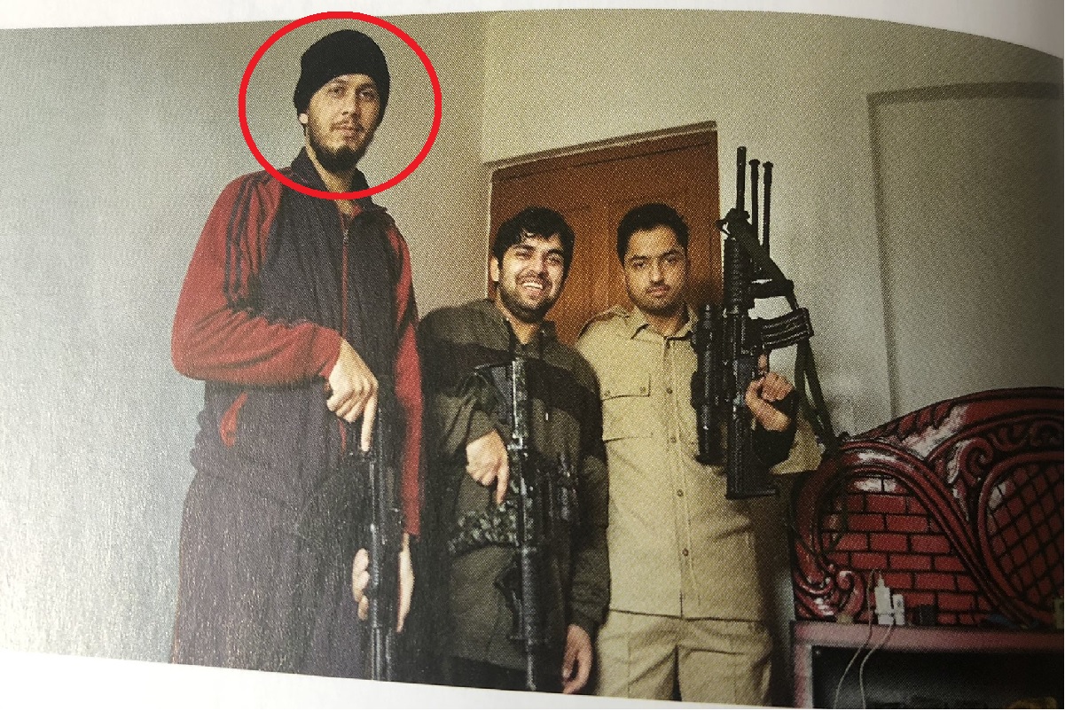 काश्मीरमध्ये मसूद अजहरचा जवळचा दहशतवादी लंबू ठार, पुलवामा हल्ल्यात होता हात