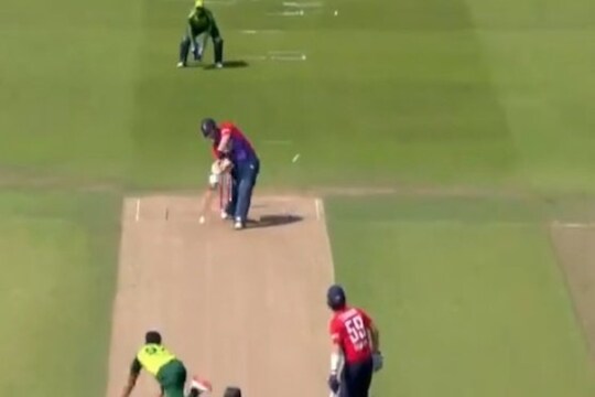 ENG vs PAK: इंग्लंडच्या खेळाडूनं मारला सर्वात मोठा सिक्स! पाकिस्तानला बसला धक्का, पाहा VIDEO