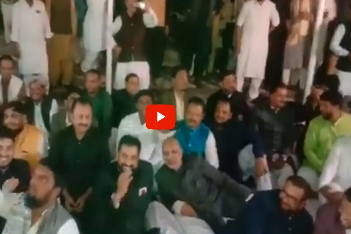 कोरोनाच्या नियमांचा बोजबारा औरंगाबादमध्ये इम्तियाज जलील यांच्या उपस्थितीत कव्वालीचा कार्यक्रम