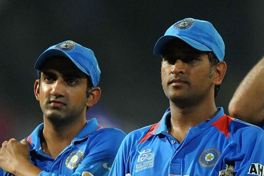 धोनीच्या वाढदिवशी गंभीरने शेयर केलेल्या PHOTO वरून वाद, चाहते संतापले