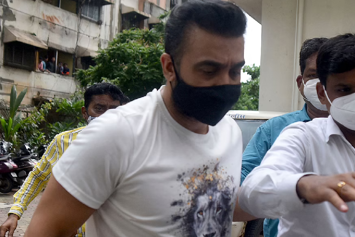 उमेश कामतच्या ऑफिसवर पोलिसांचा छापा; राज कुंद्रा विरोधात सापडला मोठा पुरावा