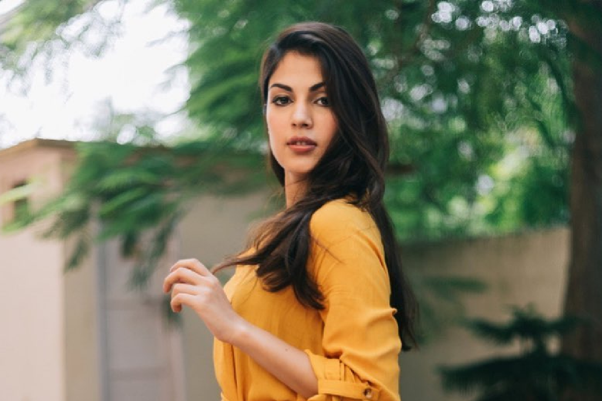 ‘16 कोटी जमा करायला मदत करा’; रिया चक्रवर्तीची वाढदिवशी चाहत्यांना खास विनंती