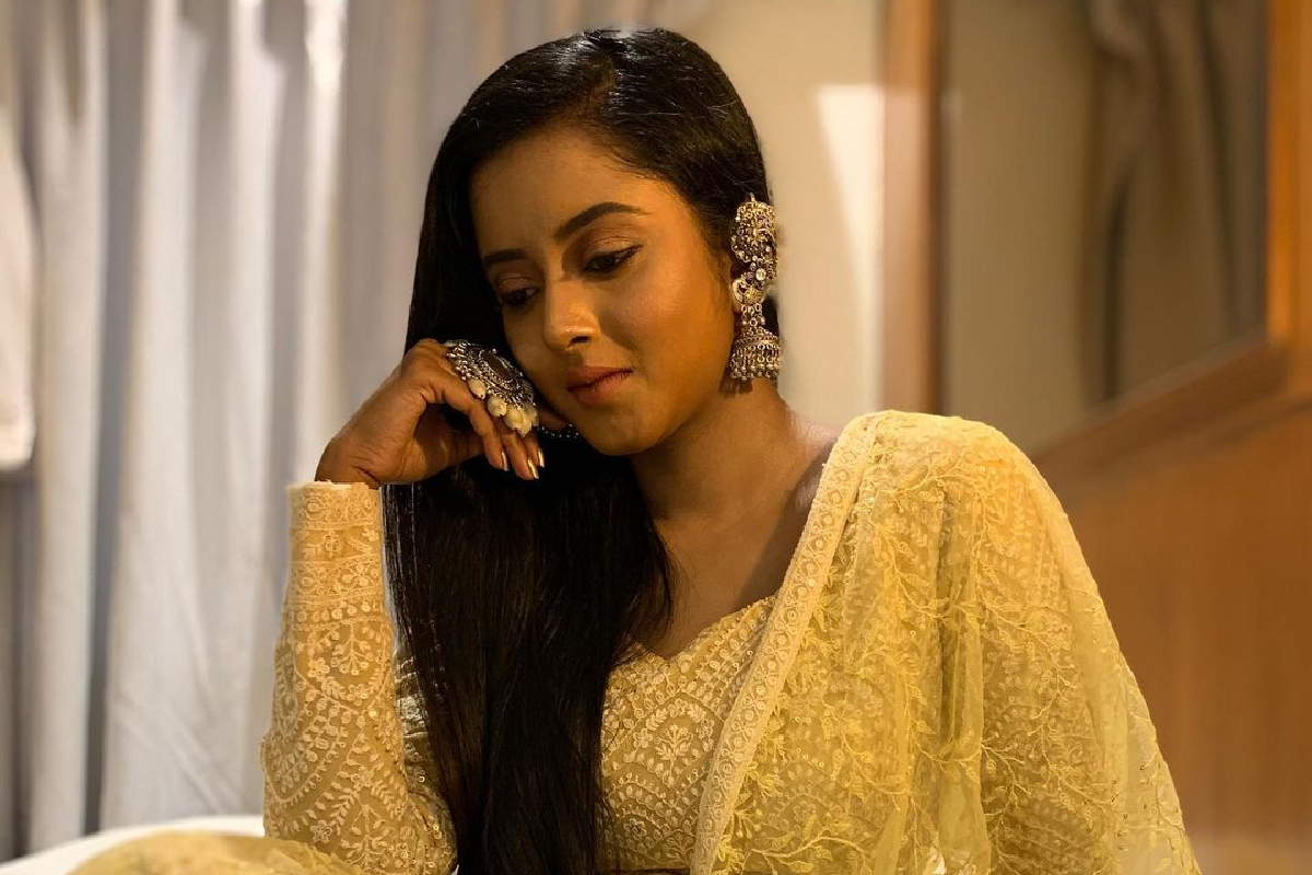 रंगावरून ट्रोल करणाऱ्यांना अभिनेत्रीने घडवली अद्दल, आता पोलीस...