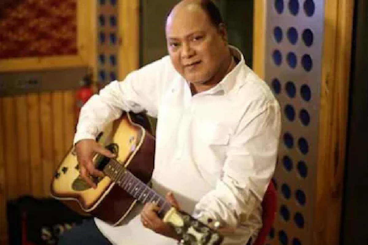 फुटपाथवर झोपणारा तरुण कसा झाला लोकप्रिय गायक; मोहम्मद अजीज यांचा प्रेरणादायी प्रवास