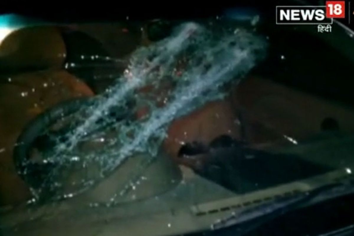 ब्रेकअप झालेल्या मजनूनं लोकांच्या गाड्यांवर काढला राग; विचित्र कारण ऐकून पोलिसही हैराण