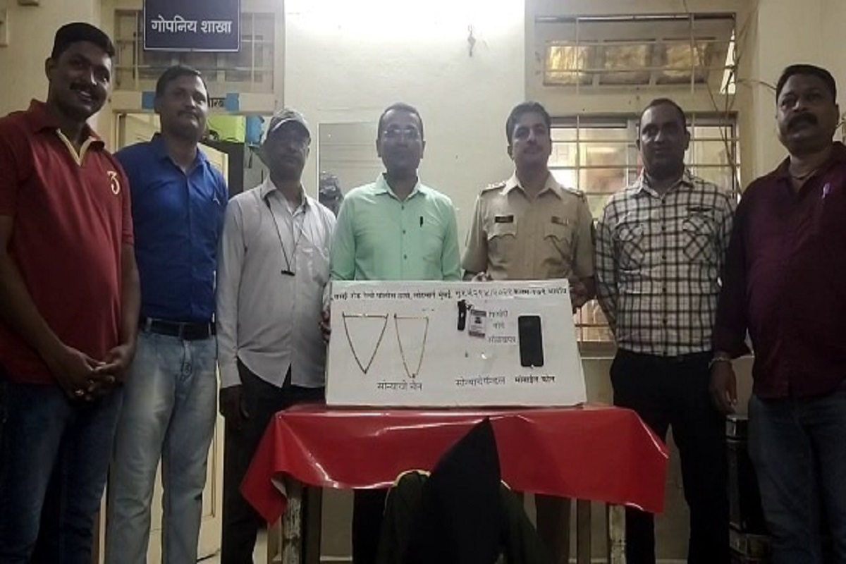 प्लॅटफॉर्मवरुन दागिन्यांनी भरलेली बॅग चोरी; 24 तासांत पोलिसांनी आवळल्या बाब्याच्या मुसक्या