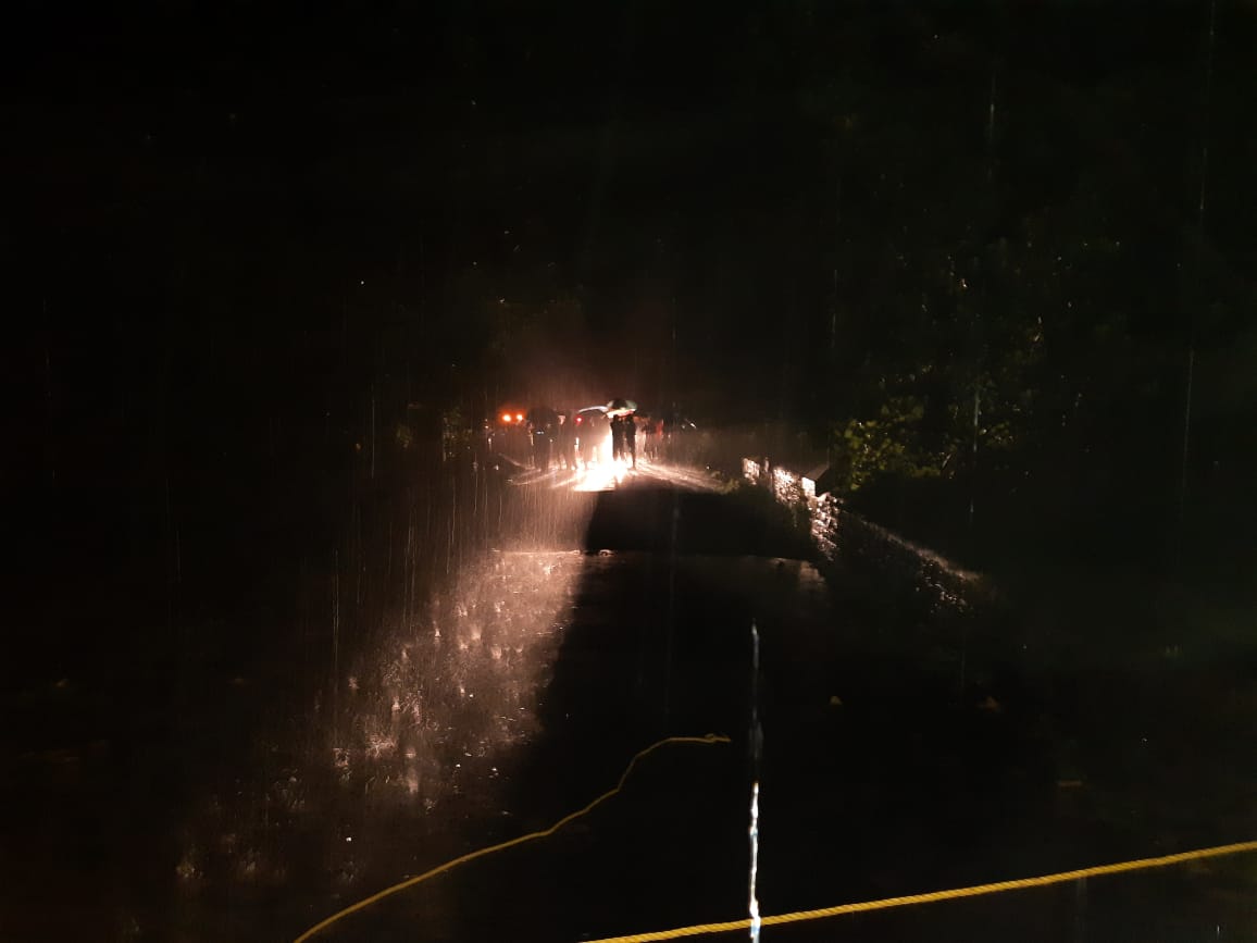 काशीदमध्ये जूना पूल कोसळला; वाहतूक पर्यायी मार्गानं वळवली, दोषींवर गुन्हा दाखल करण्याची भाजपची मागणी