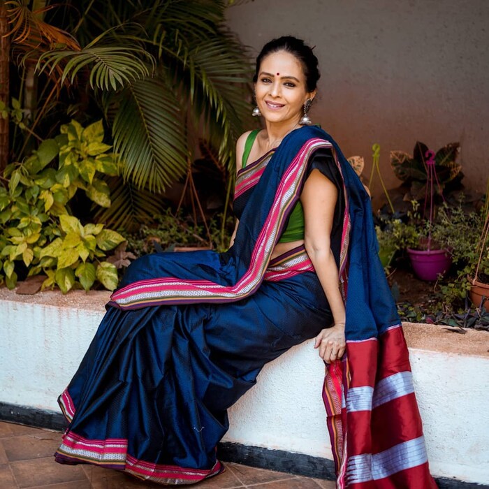 तसेच त्या आधी त्यांनी स्वामिनी या मालिकेत पेशविन रमाबाई ही भूमिका साकारली होती.