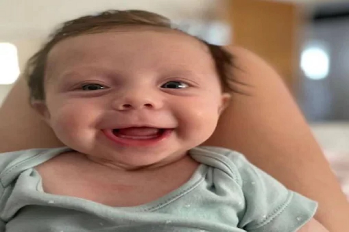 OMG! या गोड चिमुकलीचं नाजूक शरीर हळूहळू बनतंय 'दगड'; भयानक आजाराने ग्रासलं