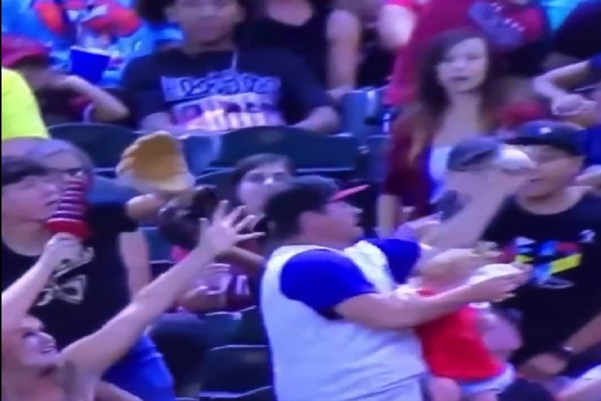 कॅच पकडण्यासाठी वडिलांनी कडेवरच्या मुलीला सोडलं, पुढे काय झालं...पाहा VIDEO