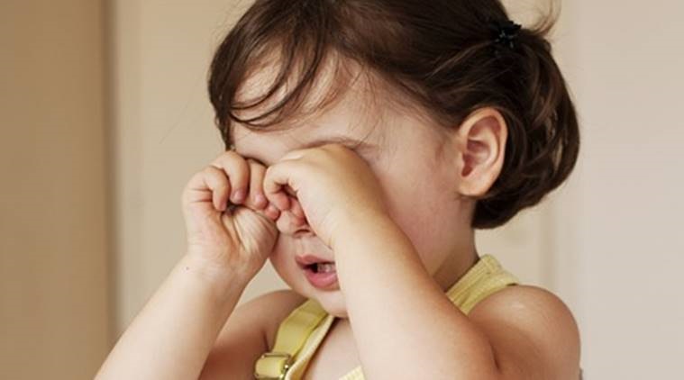 गर्भवतीने अगदी आवश्यक असेल तेव्हाच डॉक्टरांच्या सल्ल्याने कोणतंही औषध घ्यावं. कारण पॅरासेटामोल सारखं औषध घेतल्यामुळे बाळाचं मानसिक आरोग्य बिघडतं. मुलांमध्ये चिडचिडपणा, लक्ष केंद्रित करता न येणं, गोष्टी विसरणं असे त्रास दिसतात.