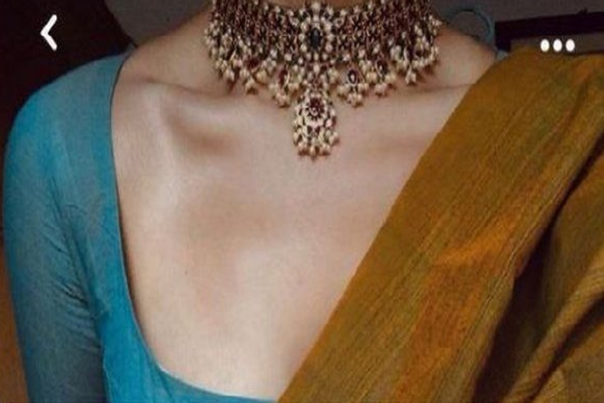 ‘ड्रेसचा गळा थोडा 'डीप' शिवायचाय; पण...' पाकिस्तानी सोशल मीडियावर काय सुरू आहे ही Deep Neck ची चर्चा