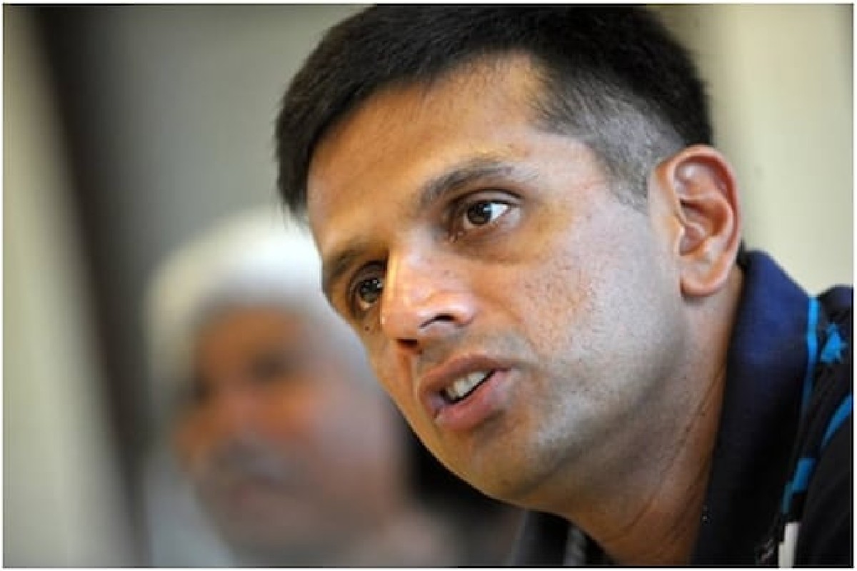 जेव्हा द्रविडनं धोनी आणि पठाणला दाखवला सिनेमा, इराफाननं सांगितला 'तो' किस्सा