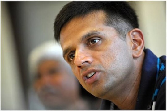 जेव्हा द्रविडनं धोनी आणि पठाणला दाखवला सिनेमा, इराफाननं सांगितला 'तो' किस्सा