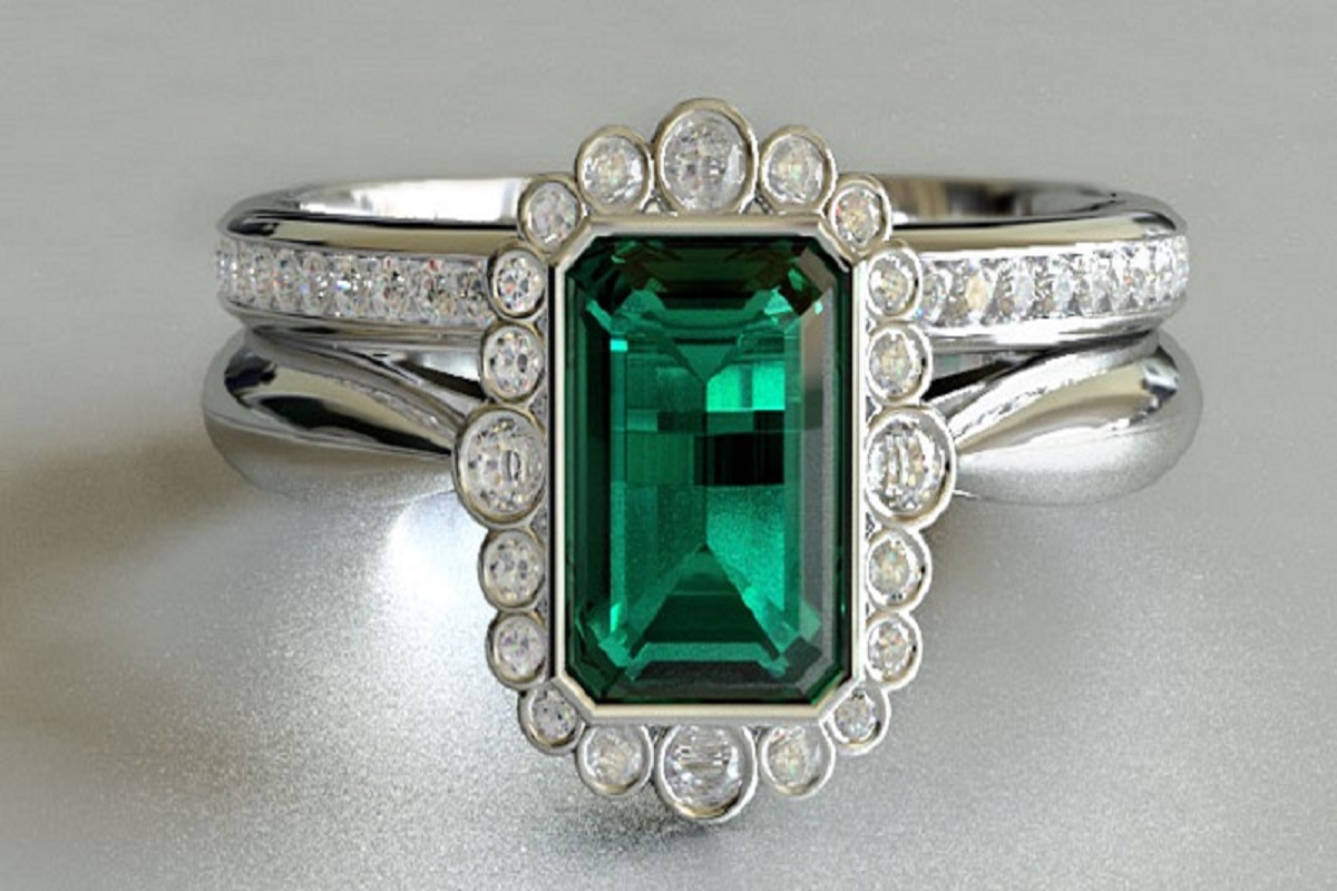 पाचू रत्न धारण करणाऱ्या व्यक्तीचं भाग्य पालटतं. विद्यार्थ्यांसाठी हे रत्न अतिशय फलदायी मानले जातं. मिथुन आणि कन्या राशीच्या लोकांसाठी पाचू रत्न फलदायी ठरतं. याशिवाय वृषभ,तुला,मकर आणि कुंभ या राशीच्या लोकांनी देखील हे रत्न धारण करावं. मात्र मेष,कर्क,वृश्चिक या राशीच्या लोकांनी पाचू रत्न धारण करू नये.