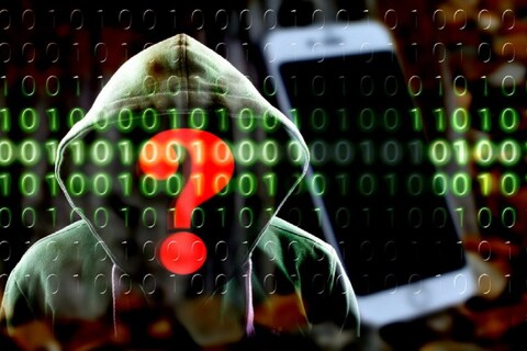 अँटी व्हायरस कंपनी McAfee ने याबबात काही सूचना केल्या असून त्यानुसार तुमचा फोन अधिक सुरक्षित ठेवता येऊ शकतो.