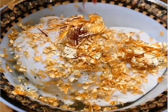 जगातलं सगळ्यात महाग आईसक्रीम दुबईत, किंमत ऐकून चक्रावून जाल!