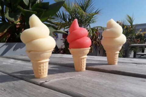 शून्याखालील तापमानात (Below Zero Ice Cream Machine) आईस्क्रिम बनवणाऱ्या मशीनद्वारे ही कमाल केली आहे. 