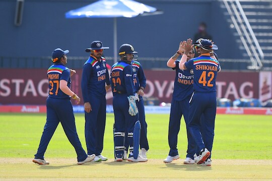 IND vs SL : धक्कादायक! टीम इंडियाचे 9 खेळाडू T20 सीरिजमधून बाहेर, 5 नेट खेळाडूंना संधी
