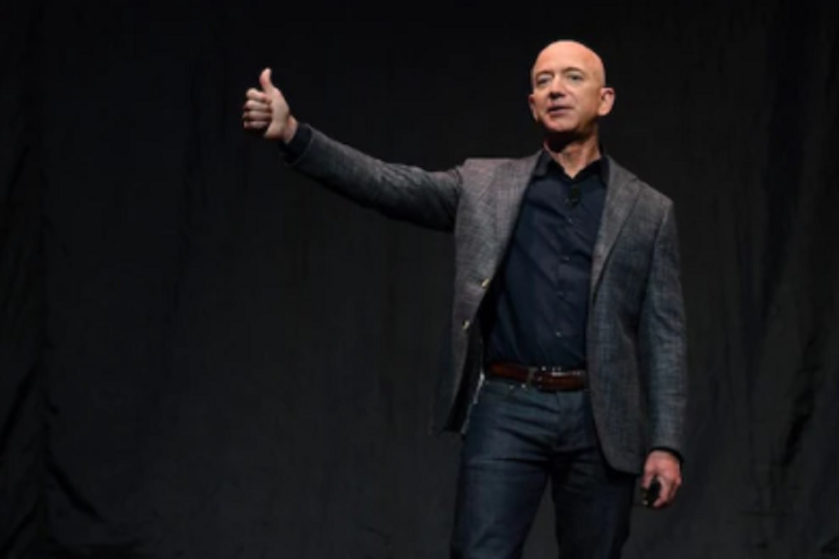 1,56,98,97,00,00,000.00 रुपये! मोजता मोजता थकून जाल, Jeff Bezos यांनी कमावली इतकी संपत्ती