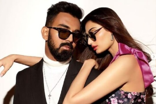 अनुष्कानं केलं राहुल-आथियाच्या नात्यावर शिक्कामोर्तब! Photo शेअर करत म्हणाली...